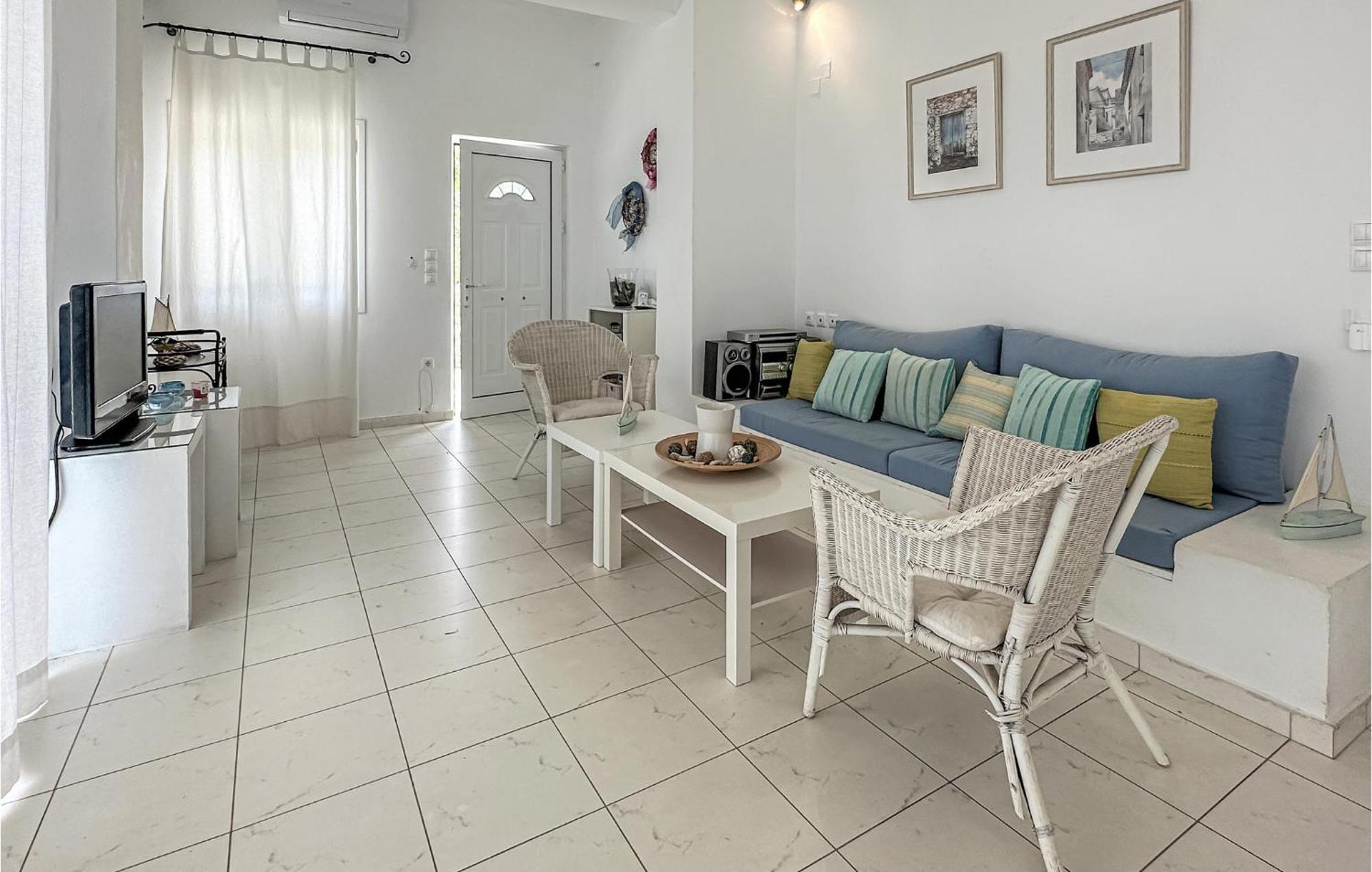 2 Bedroom Lovely Home In Kalamata Eksteriør billede