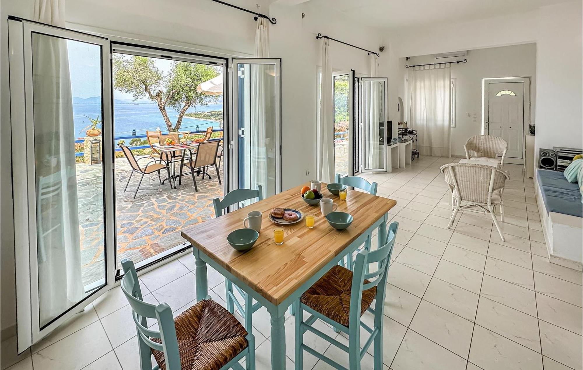 2 Bedroom Lovely Home In Kalamata Eksteriør billede